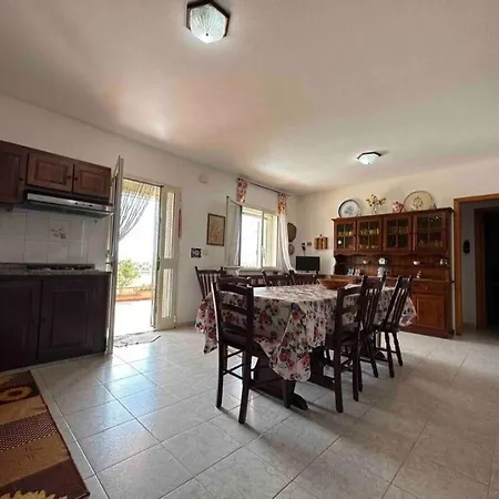 Apartment Fronte Mare La Caletta